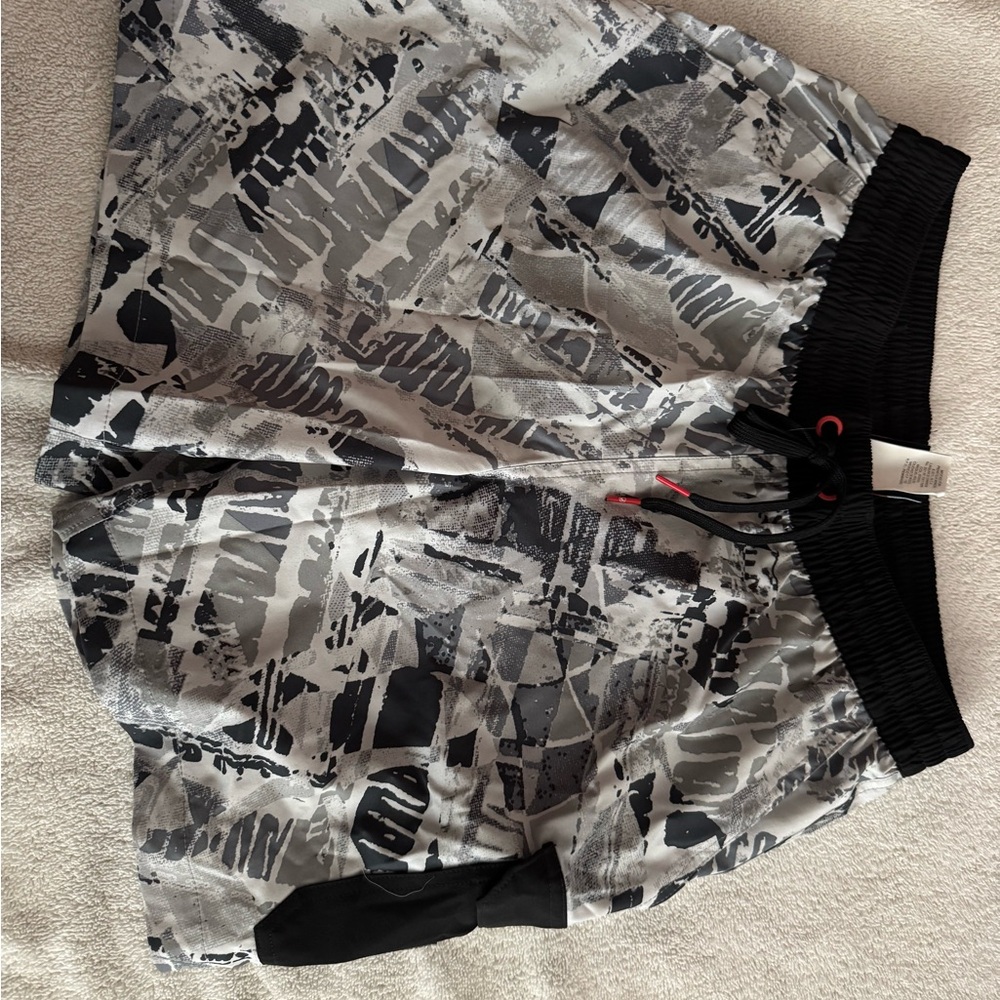 Men's Athletic Shorts in Black and Gray